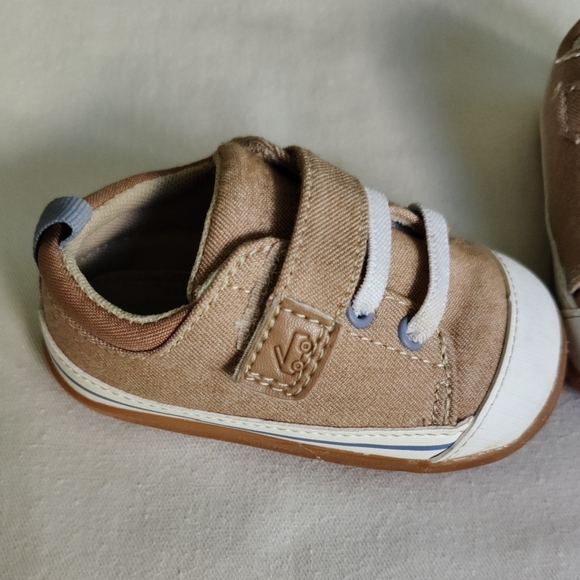 See Kai Run Tan and White Kids Sneakers - Picture 3 of 6